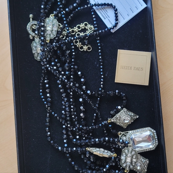 Heidi Daus Three-Piece Art Deco Style Black Necklace Set - Picture 2 of 2